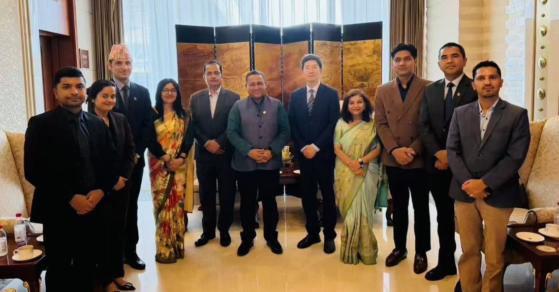 परराष्ट्रमन्त्री खनाल बेइजिङमा, उच्च अधिकारीहरूसँग बेग्लाबेग्लै भेटवार्ता गर्दै